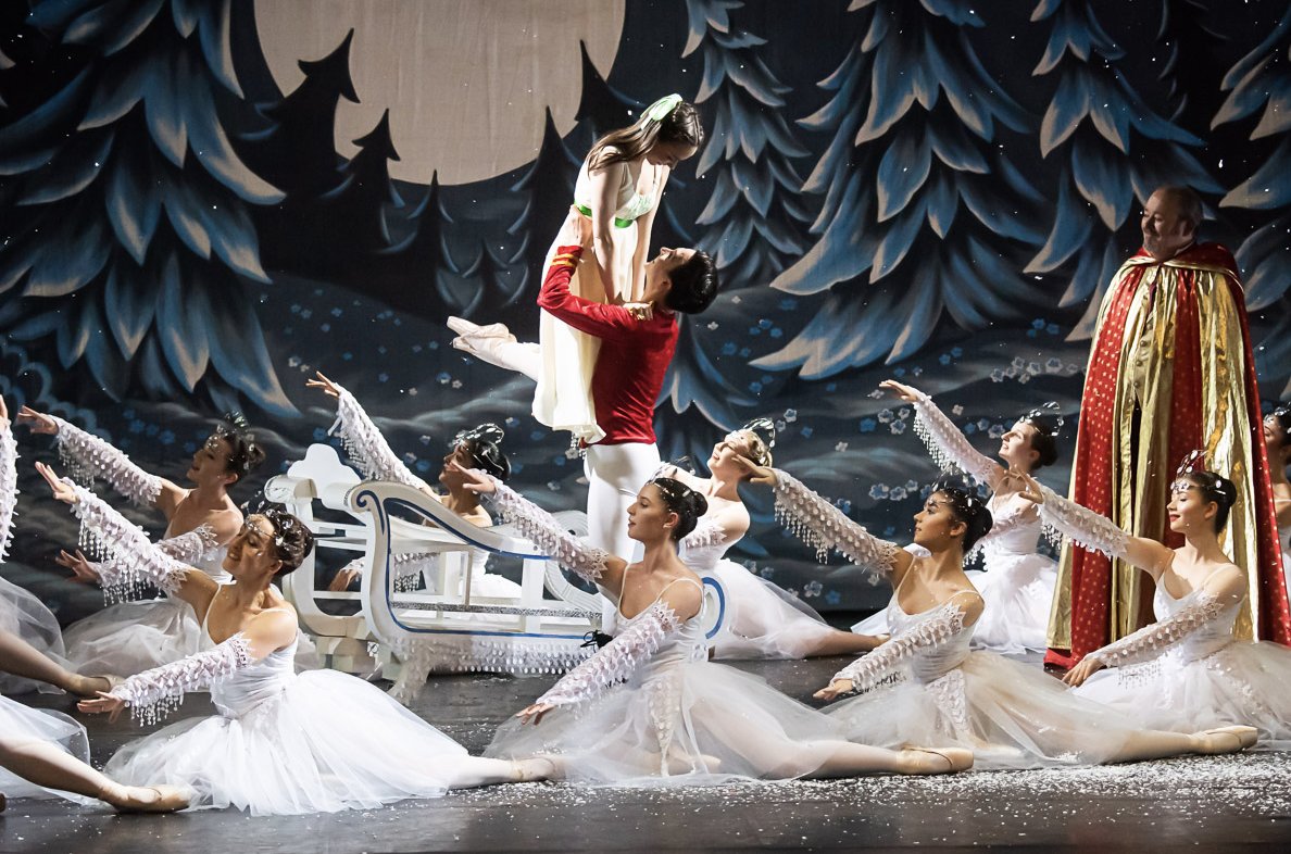 southwaleslife's tweet photo. The incredibly talented #BreconFestivalBallet return this festive season with their production of The Nutcracker with the equally talented @WelshChamber The newly refurbished @Brycheiniog is the venue and tickets are available now. Read on for more.
https://t.co/DuUzJxbavA https://t.co/3wUwbVZ084