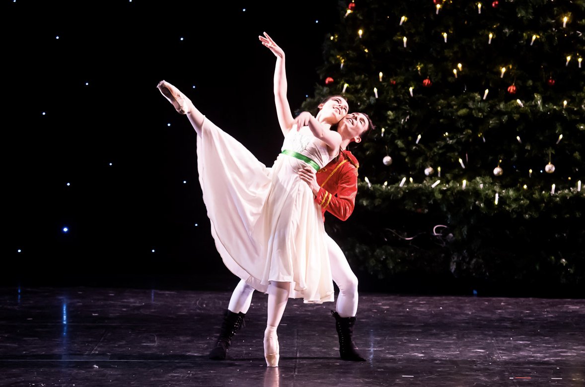 southwaleslife's tweet photo. The incredibly talented #BreconFestivalBallet return this festive season with their production of The Nutcracker with the equally talented @WelshChamber The newly refurbished @Brycheiniog is the venue and tickets are available now. Read on for more.
https://t.co/DuUzJxbavA https://t.co/3wUwbVZ084