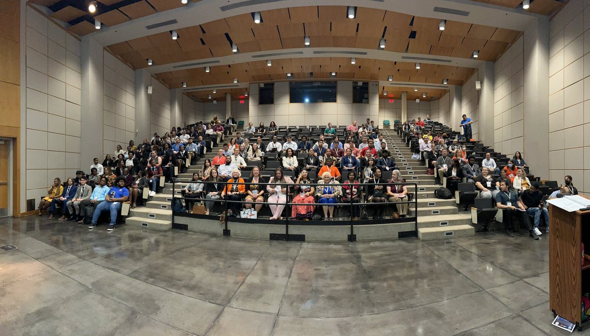 Thank you to Lauren Denson for being our keynote speaker! Now for poster and oral presentations!! #OKLSAMP28