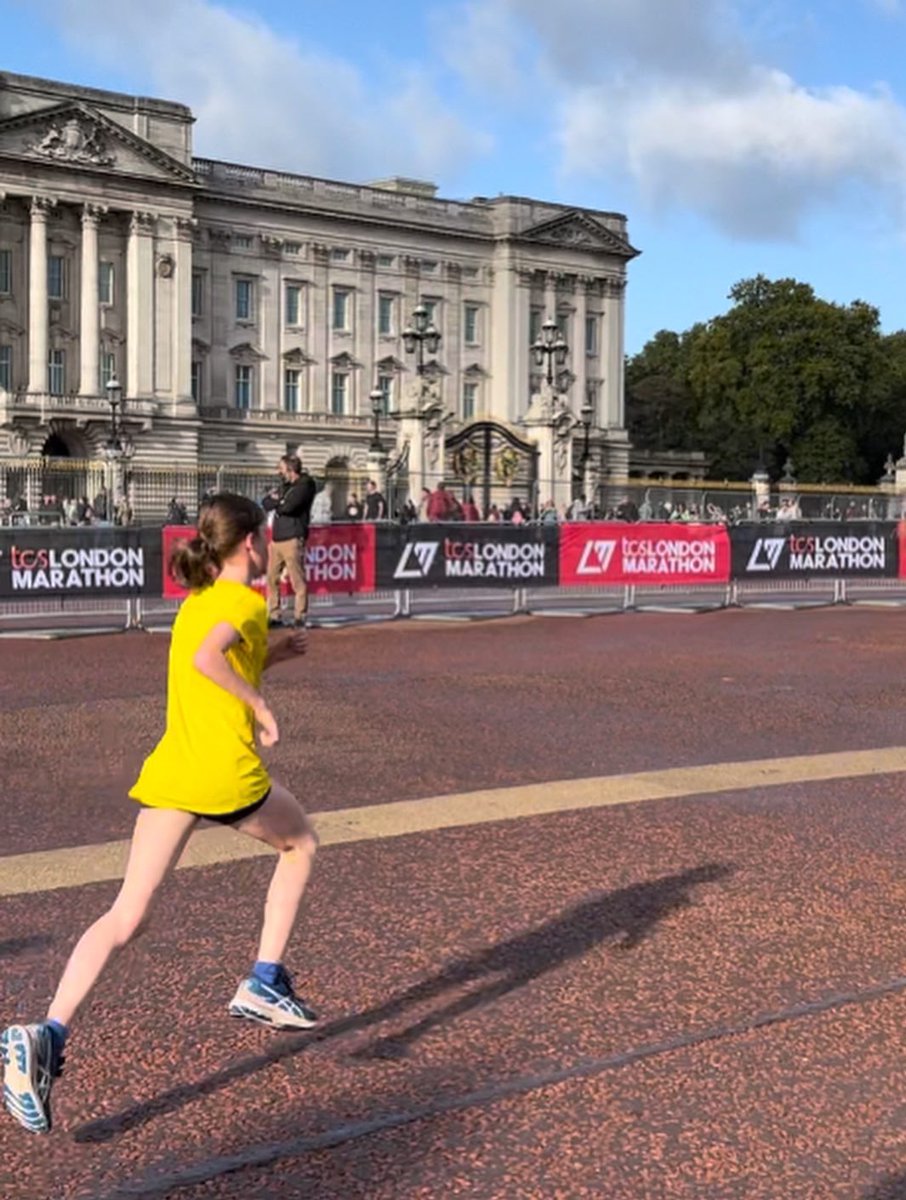 kyscotland's tweet photo. @Marist_Sport Amazing day! Most fun race ever!! Team Steph loved it! Views, sunshine, fast running and all smiles in the Massie household tonight 😃😃@Steph_MM51 https://t.co/nqNNYp3STm