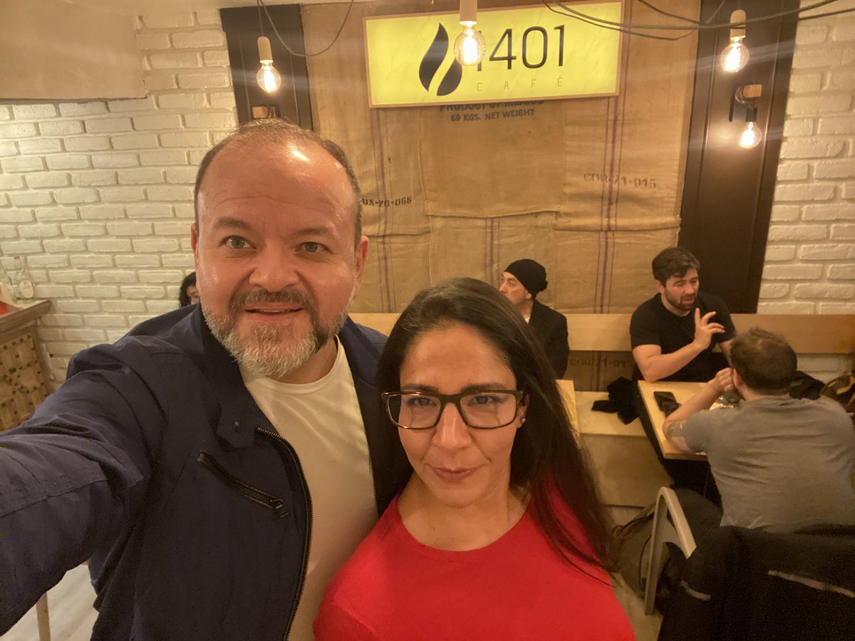 CoachLuisRobert's tweet photo. Emprender en tiempos extraños no es fácil, pero hay valientes! Visiten el @1401_cafe, delicioso 😋 en Hamburgo 25, Zona Rosa; ayer inauguraron! Felicidades Mich y Rafa! ☕️ https://t.co/PPehAbH0gP