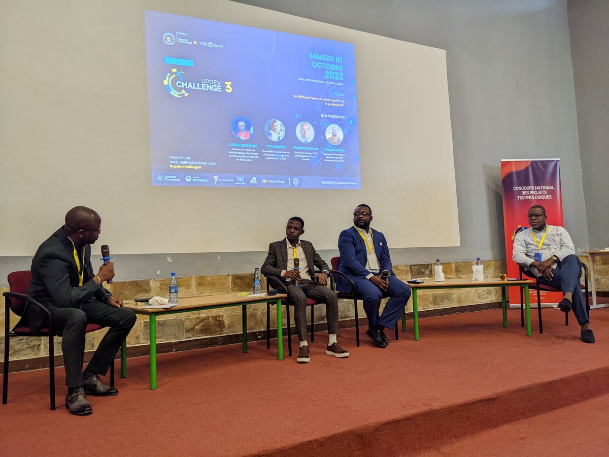 DevelopersUp's tweet photo. Le télétravail est un thème qui nous tient beaucoup à cœur puisque c'est la certainement la norme de monde professionnel
Ainsi le panel a-t-il été vivement débatu!
#updevchallenge3 https://t.co/uisPDEmDxM