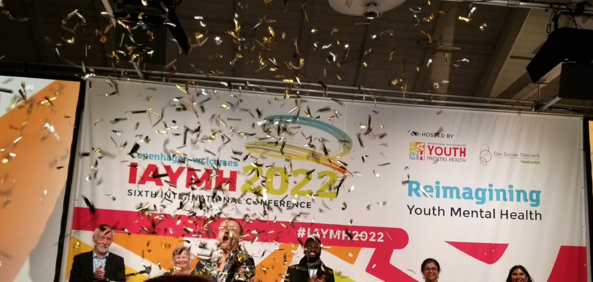 We conclude #iaymh2022 with a confetti 🎊 Safe travels everyone! See you at #iaymh2024 in Vancouver!