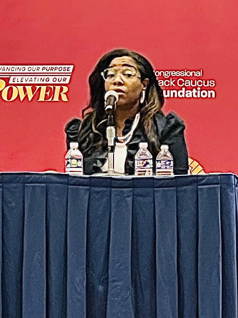DrMoniqueGary's tweet photo. So honored to moderate a panel on breast cancer disparities @CBCWeek. All month I’m repping #clinicaltrials #breastdensity, #healthequity #bodypositivity, yall prepare to be sick of me #BreastCancerAwarenessMonth is time 4 ACTION. @katiecouric @maryjblige @Yitty #knowyourdensity https://t.co/mnoTi05W9L