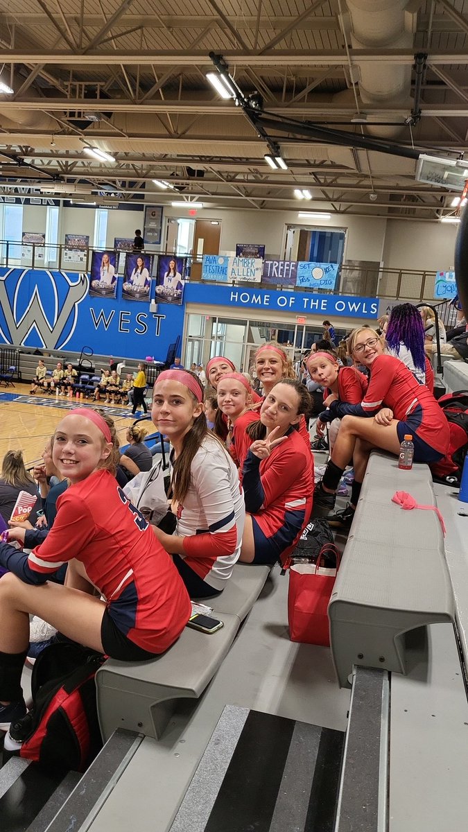 AmandaGAdkins's tweet photo. 7th grade girls worked their tails off and beat MT!! We're going to the 'ship! #back2back @FTMSJaguars https://t.co/7pO5TVM6Ye