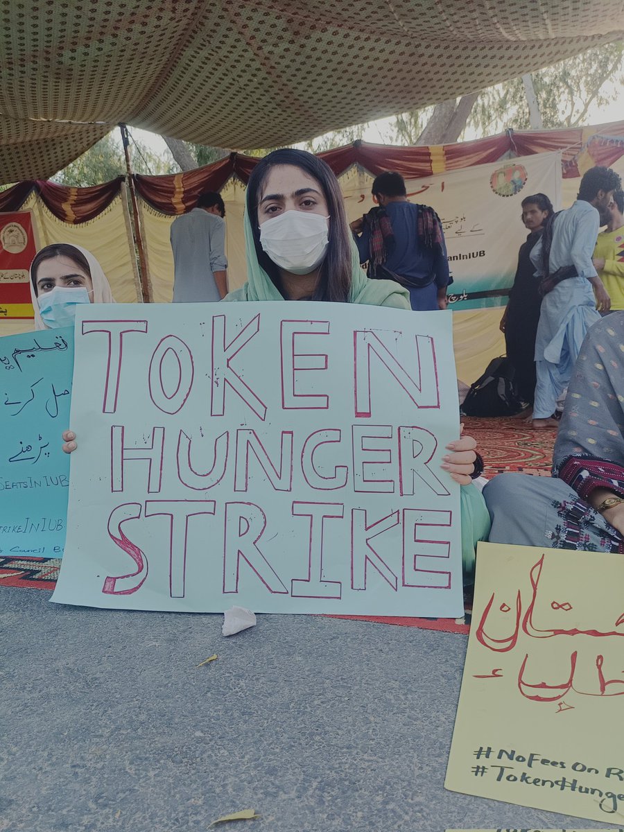 Dostmohammad54's tweet photo. These are the students of Balochistan which are demanding for their rights not for charity.But we are feeling so sad to say that no one (MPA MNA VC UNIVERSITY ADMINISTRATION) came to meet our needs.
@ManzoorPashteen
#TokenHungerStrikeInIUBB
#NoFeesOnReserveSeatsInIUB https://t.co/sxf0VumOzH