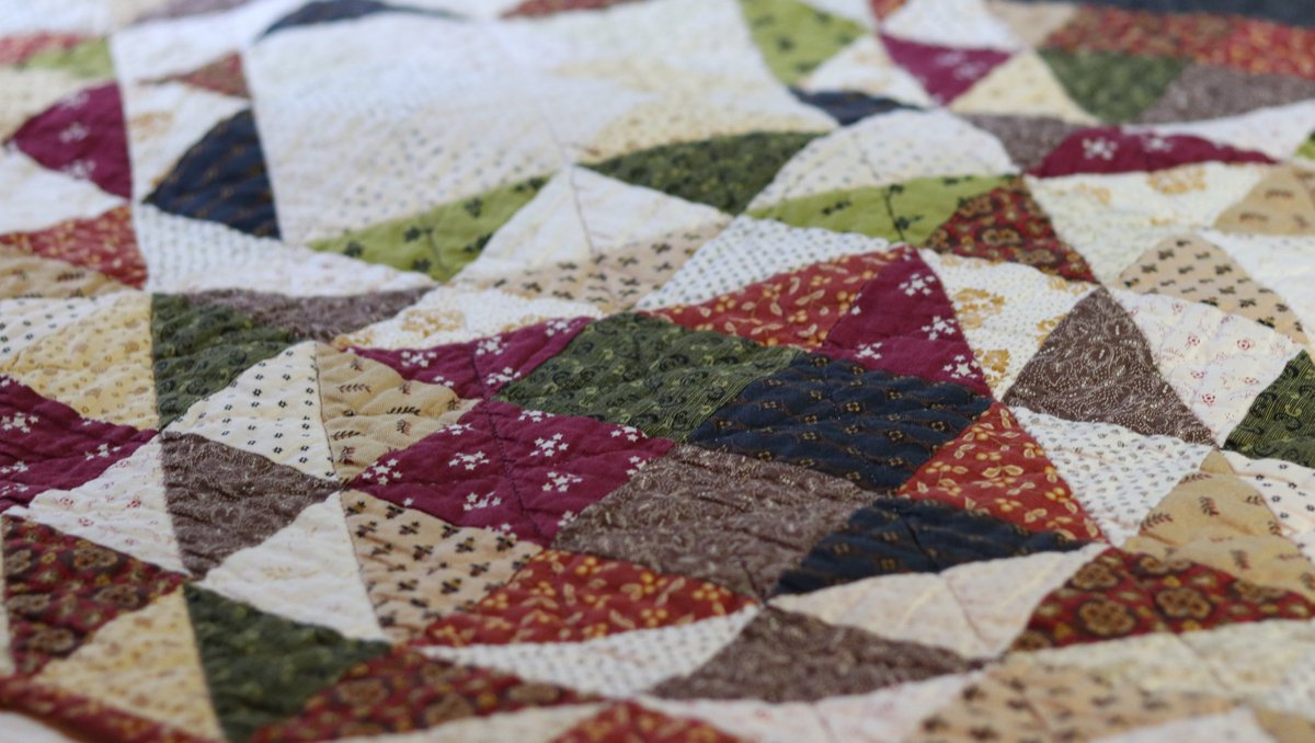 JobCarrCabin's tweet photo. Meet local quilters, crocheters, needle felt artists, and more at today's Tacoma Fiber Fling!
Tacoma Fiber Fling
10/1, 10am-2pm
Old Town Park
#Quilts #Crochet #Felting #FiberArtists
#TacomaArt #TacomaArtsMonth #TacomaEvents #ExploreTacoma https://t.co/TZ0D4Bmso9