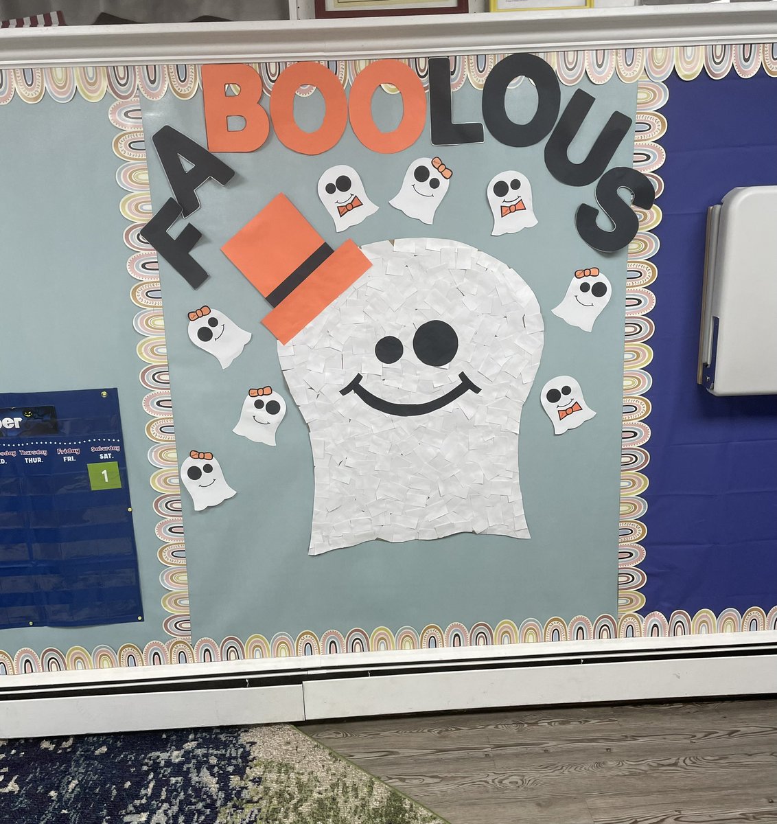 MissSLapierre's tweet photo. Getting ready for open house with this cute Halloween themed bulletin board ! https://t.co/d9Qcjx8uQC