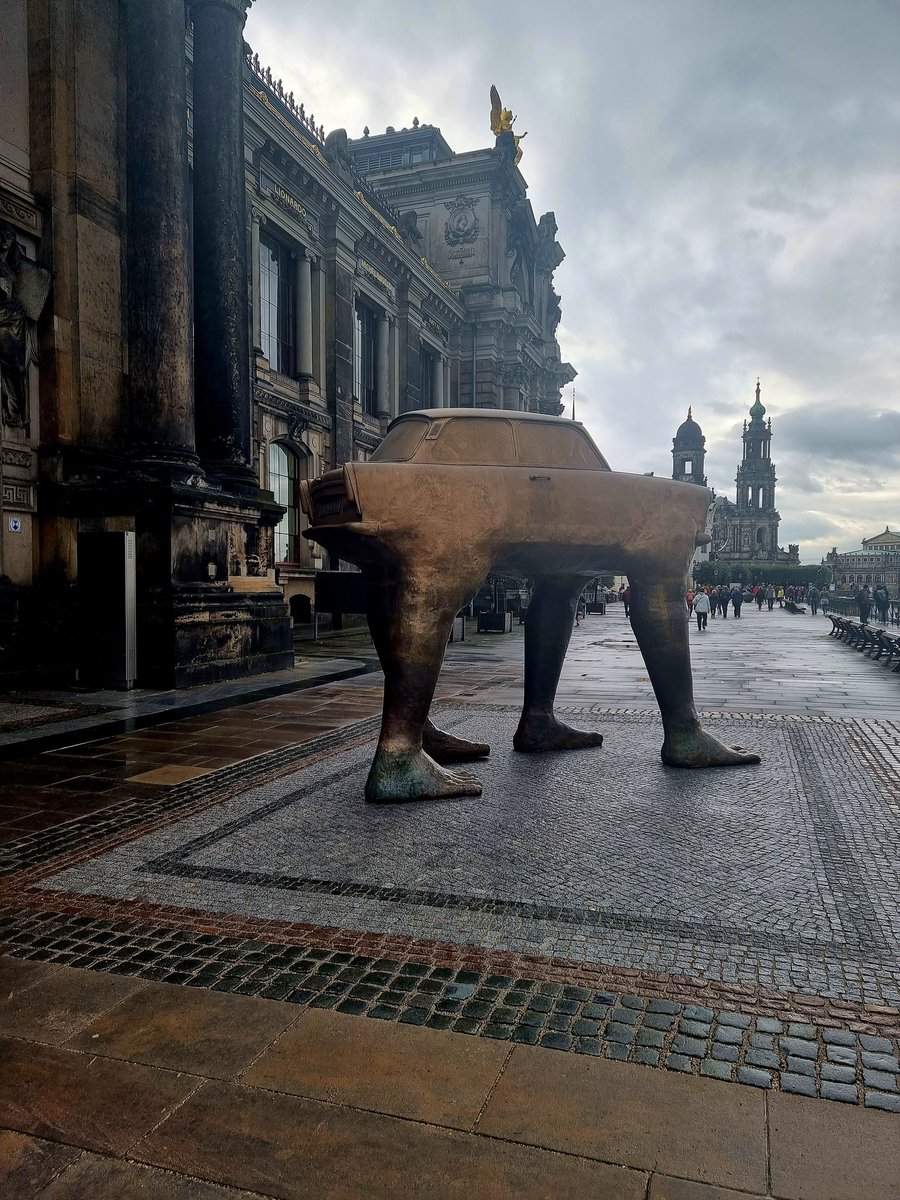 LiborSecka's tweet photo. All the power to imagination! #Czech Season started in #Dresden, capital of neighbouring #Saxony. #Wulpes Gott - #Slavek by Franta #Skala, Quo Vadis (1990) by David Černý. #PublicDiplomacy #Czechart https://t.co/eTLcX1hilo