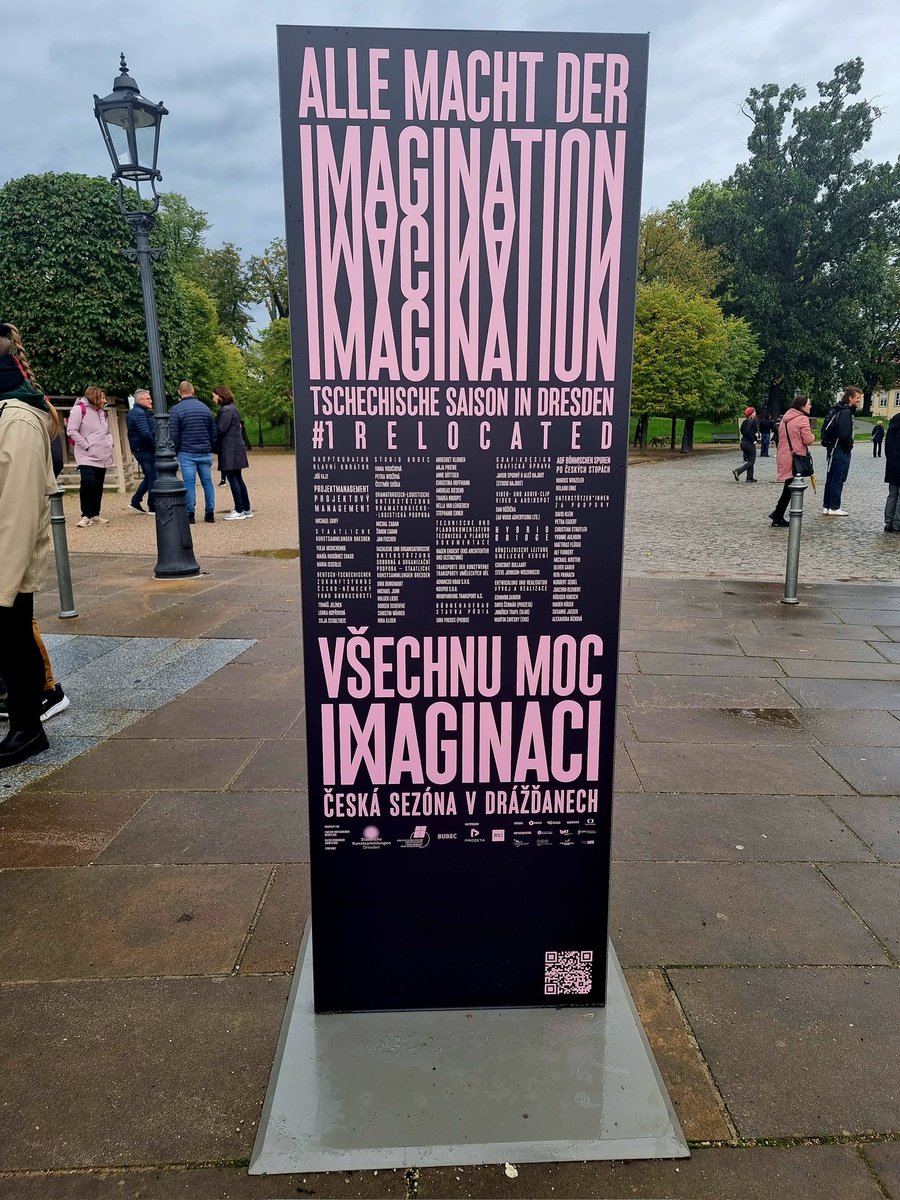 LiborSecka's tweet photo. All the power to imagination! #Czech Season started in #Dresden, capital of neighbouring #Saxony. #Wulpes Gott - #Slavek by Franta #Skala, Quo Vadis (1990) by David Černý. #PublicDiplomacy #Czechart https://t.co/eTLcX1hilo