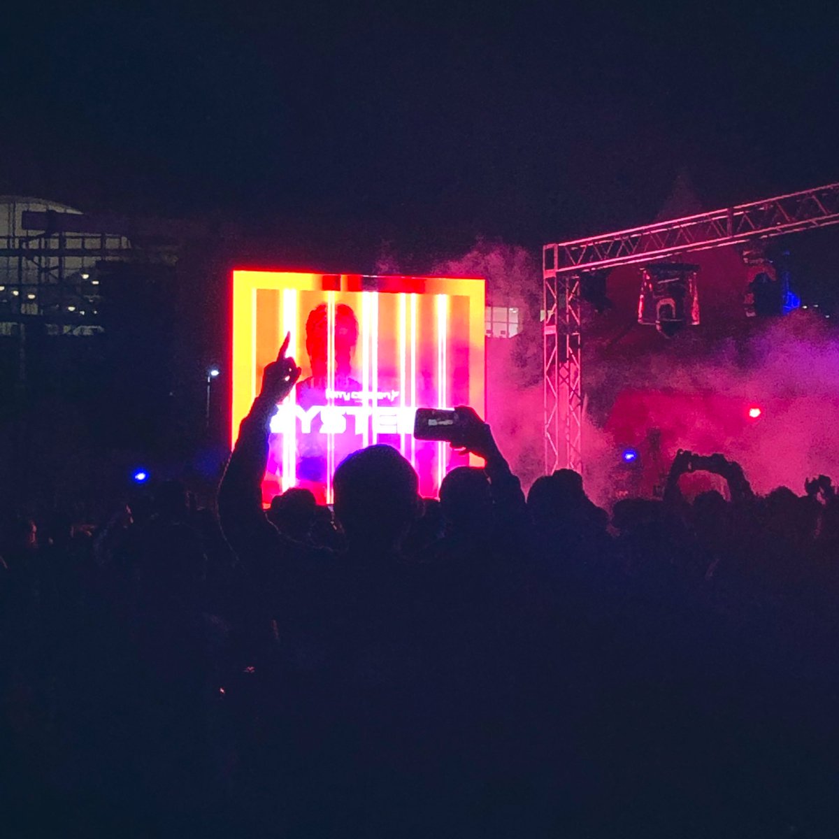 _elaine_tung's tweet image. 久々のライブトランス🎧大満足だった！
@FerryCorsten #systemF