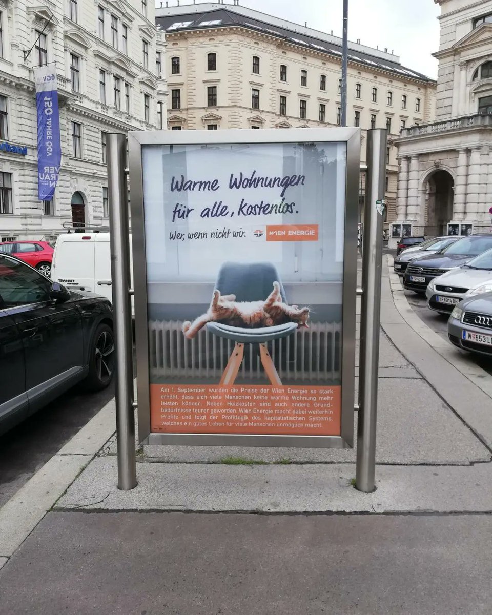 encommun_at's tweet photo. Ad-Busting-Aktion in Wien:

Eine warme Wohnung sollte kein Luxus, sondern Grundrecht für alle sein. Doch statt der Versorgung der Menschen stellen Unternehmen und Energiekonzerne Profite in den Vordergrund. https://t.co/8jrcP7xe01