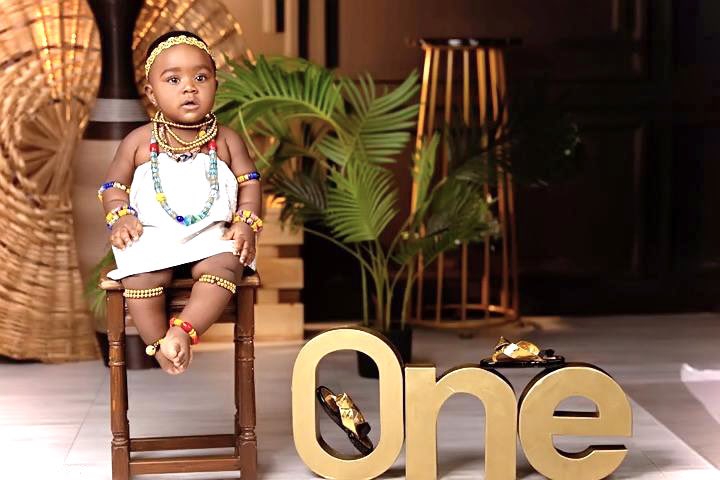 T_B_Jacque's tweet photo. My girl is one today💃🏽💃🏽💃🏽🥳
Phynation since we’re done voting help me celebrate and wish my baby girl well today🙏🏾 Happy birthday 🎂 OHEMAA #BBNaija7 #PhynaTheElephant𓃰 #KeepUpWithPhyna #Ebuka https://t.co/0dqnm1cbtb
