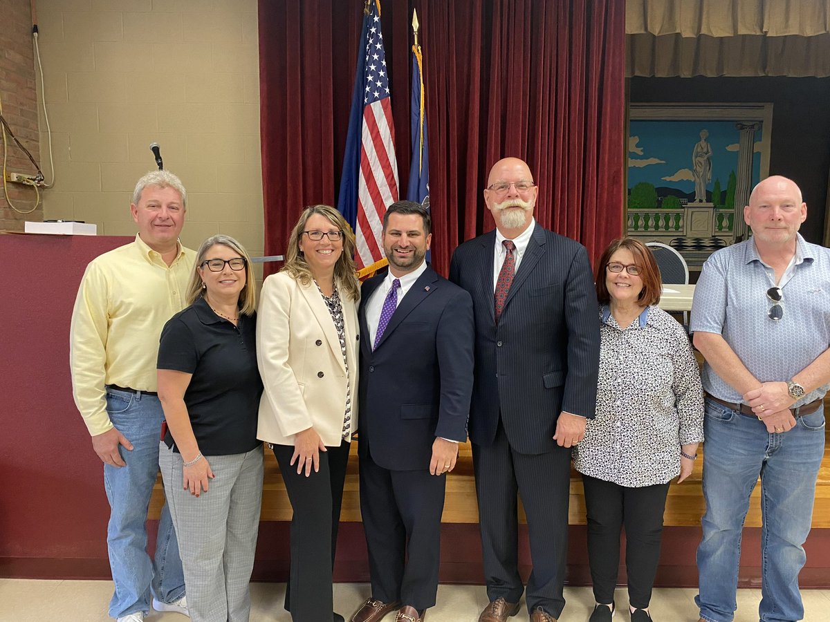 makracker's tweet photo. It’s an honor to be elected to serve as Chairman of the @ERIECOUNTYGOP! Thank you to my wife, my fellow officers and the men and women of the committee for the strong show of support. 

On to victory in November! https://t.co/89Ds8i07eF