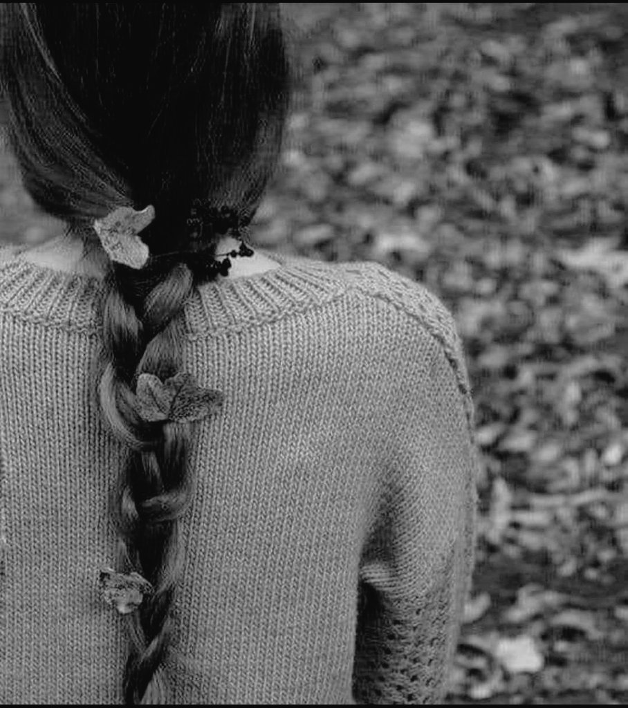 يَندم المرء على الاشياء الثمينه فقط ،أمّا ماأدرتُ ظهري إليه كُنت أنا اثمَن مافيه•🖤🏹