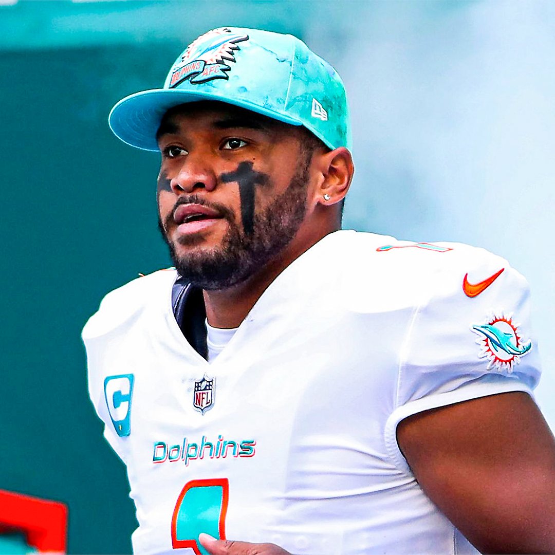 sportingnews's tweet photo. Bills fans led an effort that resulted in over 1,000 donations to @TuaFoundation, the charity of Dolphins quarterback Tua Tagovailoa, following his injury on Thursday.

(via @TheBuffaloNews) https://t.co/acJJV73gVv