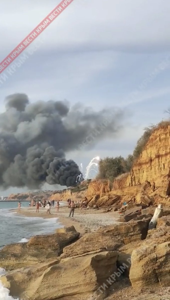 <a href="/AndrewPerpetua/">Andrew Perpetua</a> Pretty impressive firework show at Belbek airbase in Crimea !