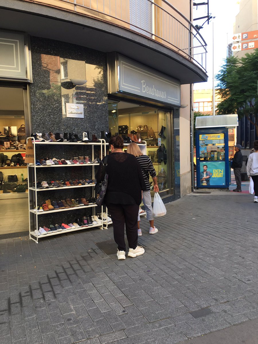 ecp_rubi's tweet photo. Tarde muy agradable ☀️a #rubicity buen momento para aprovechar las ofertas de nuestro #ComecioLocal en una nueva edición de #ForaStocs https://t.co/9H1HYEiMMy