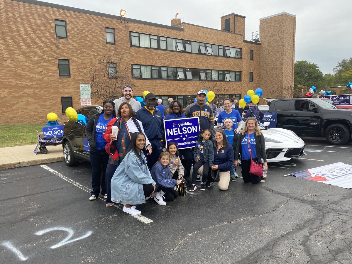 DrNelsonPortage's tweet photo. We had an absolute blast today at the Kent State Homecoming Parade! Thank you to all of my volunteers! Let’s Go Kent State and Let’s Go Dr. Nelson! https://t.co/C9Jl4PeZQD