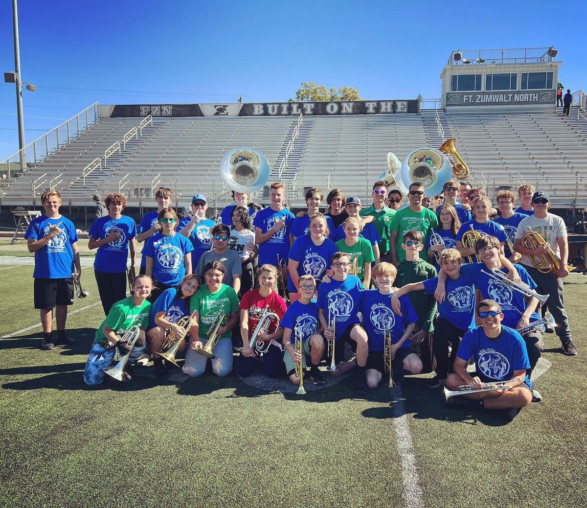 MattttSchultz's tweet photo. FZN Brass are warmed up and ready!

https://t.co/yMzuvyds0k https://t.co/SEZplzUjkQ