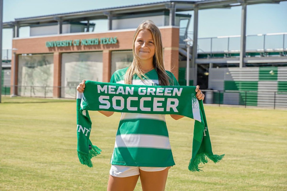 Alexis_Miller05's tweet photo. I am beyond excited to announce my verbal commitment to play division 1 soccer and further my education at the university of North Texas. I would like to thank my family and friends for their endless support. Can’t wait to be an eagle!! GO MEAN GREEN 💚🤍 @MeanGreenSoccer https://t.co/Zn42jsz0CD