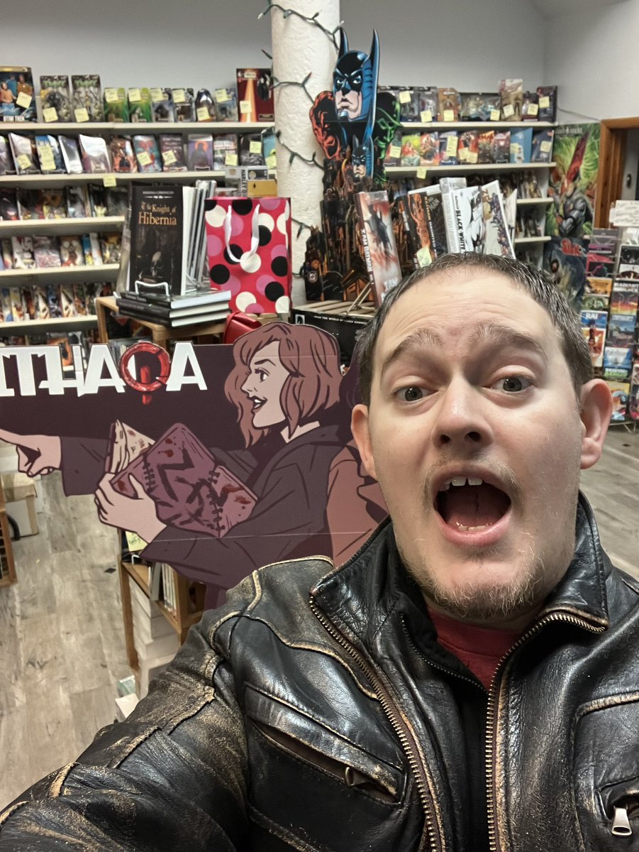 IthaqaComic's tweet photo. Michael is signing comics at Comics For Collectors at #Applefest until 3pm https://t.co/M1bIwRaAfc