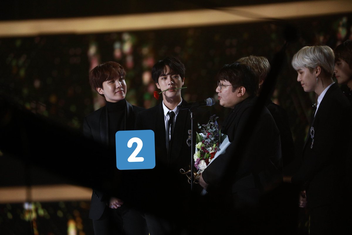 btsyadata's tweet photo. #방탄데이터 #데이터 #개별판매 #석진데이터 
타래로 쭉 있어요
장당 0.2
5장 이상 구매시 장당 0.15
10장 이상 구매시 장당 0.1 https://t.co/d8rQdiINmq