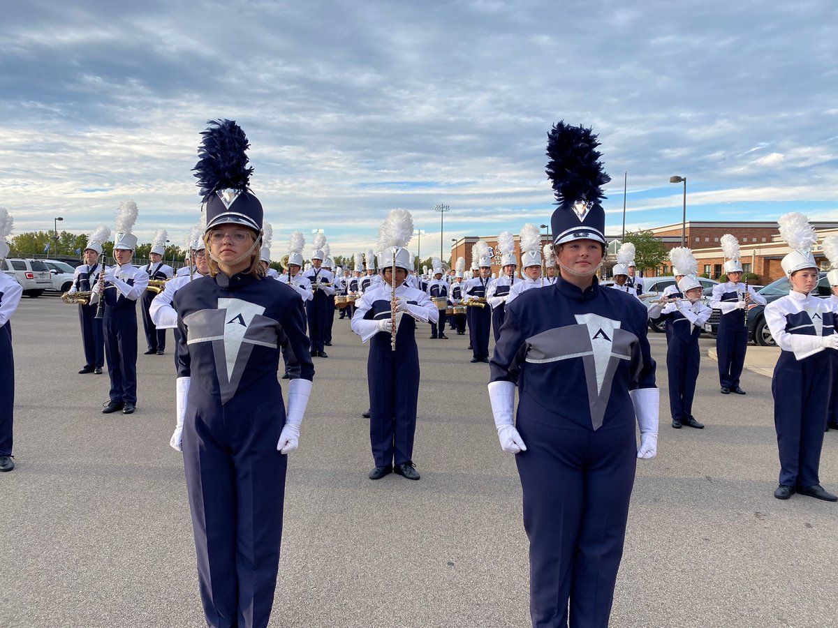 fhcspartanbands's tweet photo. Thursday was a crazy day with performances that started at 6:45am and concluded at 6:45pm. This is a hardworking and committed bunch of students. Thanks Regiment for your tireless effort. #FHCSR22 https://t.co/o12dIYNfeC