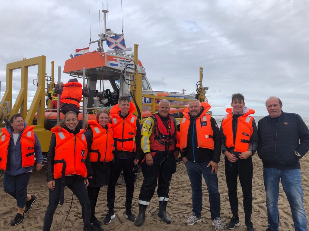 MarcoDuij's tweet photo. Vandaag familiedag bij de #knrmkatwijk https://t.co/dGDkKhBasN