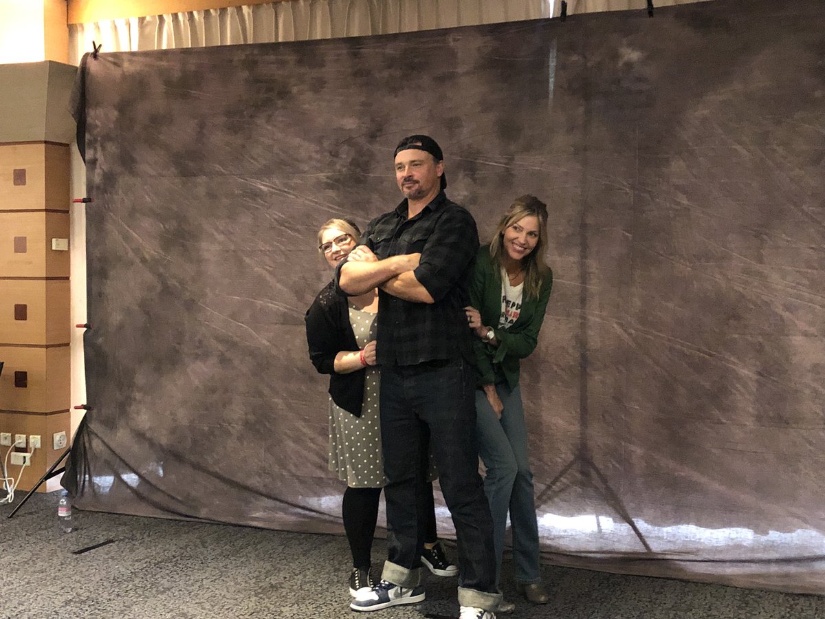 SoundsOfSeries's tweet photo. Tom and Tricia are doing their photoshoots duo! #SOHC https://t.co/7z0tPQWs3O