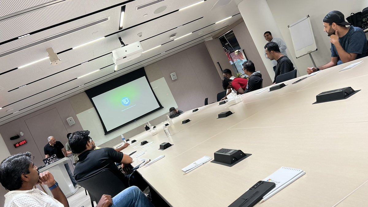 We have a full house in <a href="/nullDubai/">nullDubai</a> Very very excited to meet everyone after pandemic.