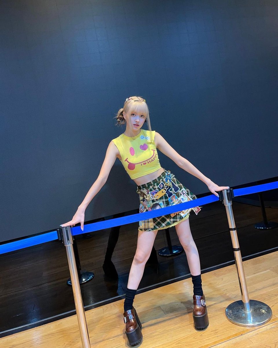 thechibilily's tweet photo. EXCUSEE ME??? MISS LILY???? https://t.co/I7rY8SwtdK