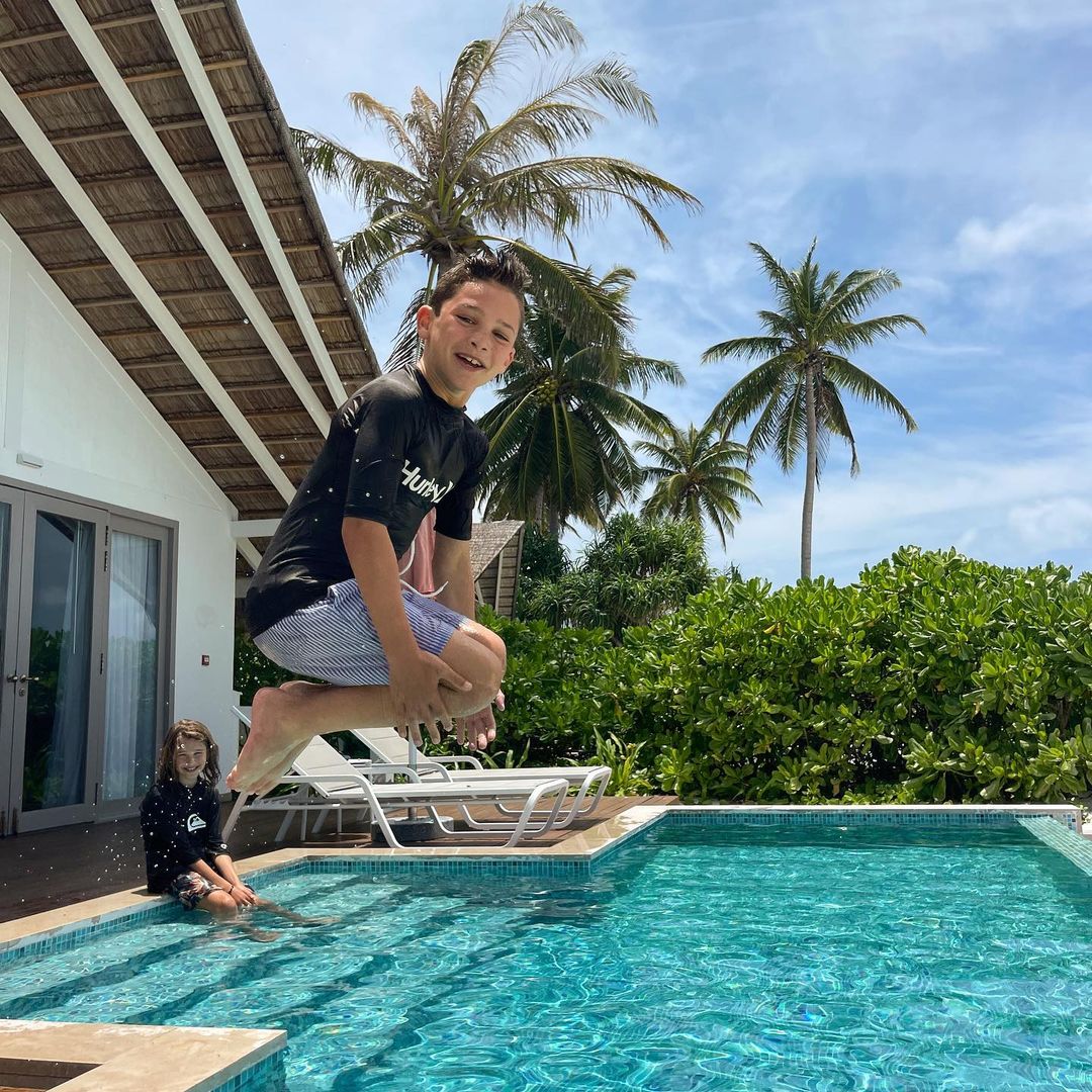 visitparadisemv's tweet photo. "Private pool right on the beach? Yes please!"

What would you pick? Water villa or Beach villa?

_______________________________
🔹
📍Cora Cora Maldives 
📸 @globetrottinggrommets
🔹
@coracoramaldives #coracoramaldives #itsfreedomtime #freedomfound #maldives https://t.co/MHiH11o9GP