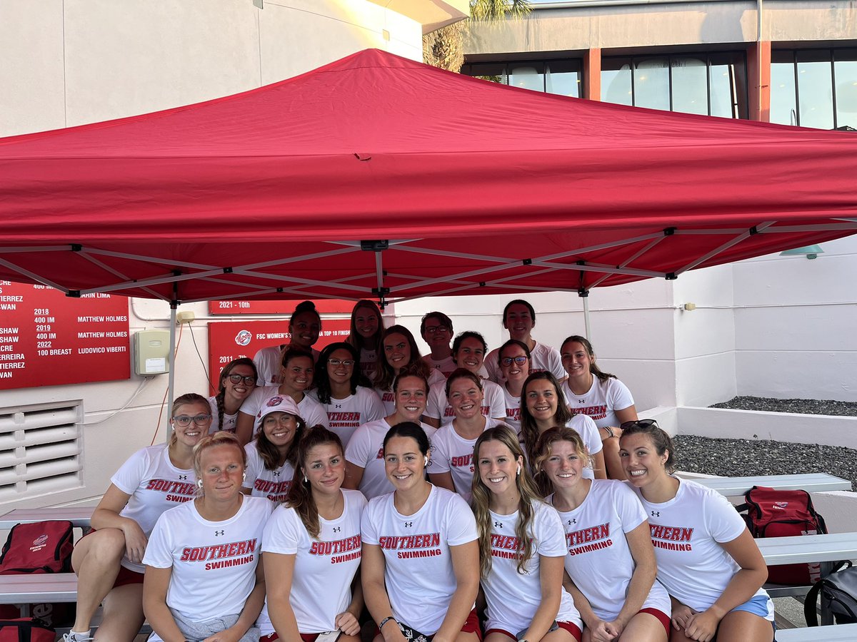 FSC_Swimming's tweet photo. All smiles for the first meet of the season! 🤩🐍 #LetsGoMocs https://t.co/uSuqck3YrO