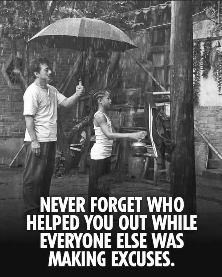 Chrispusthewise's tweet photo. Can we be friends https://t.co/G1pe9EESOB