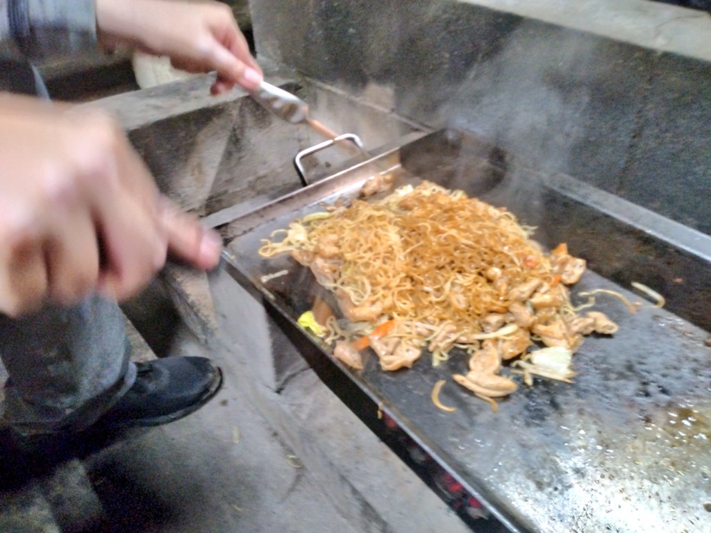 「BBQ は久しぶりマキシマム入れれば何でも美味くなる 」|ニッカのイラスト