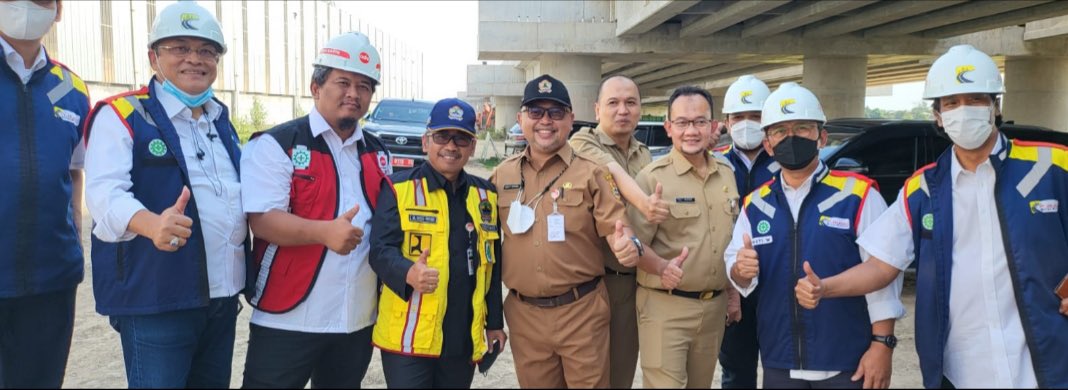 set_dpubmckjtg's tweet photo. Senin, 19 September 2022
Meninjau Proyek Jalan Tol Solo-Yogyakarta Seksi 1 bersama Pak gubernur Jawa Tengah
@dpubmckjateng https://t.co/Ys8U3p5eSN