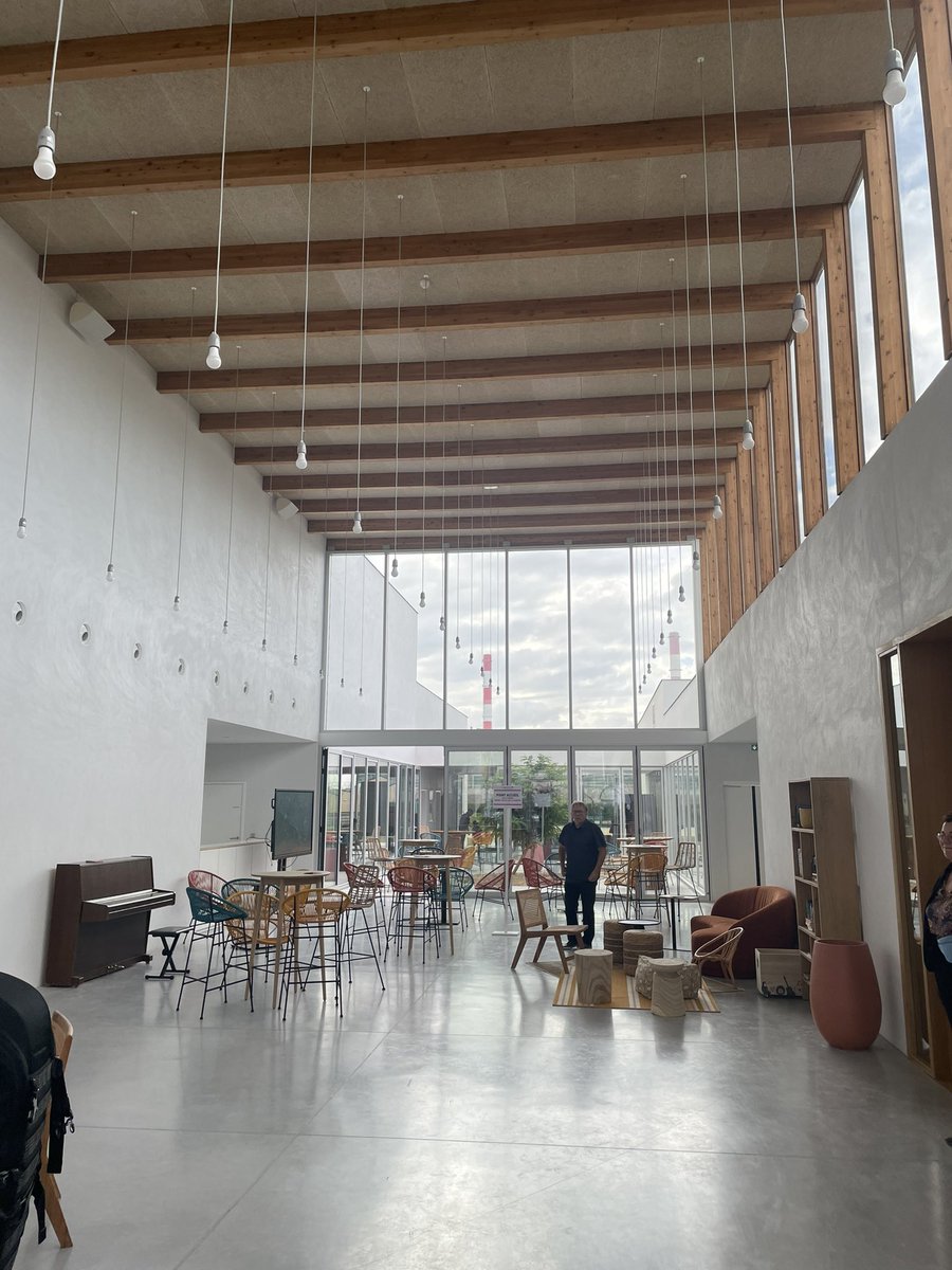 LGarnier44's tweet photo. 🎶🎨 Inauguration en musique ce matin de l’espace culturel La Passerelle à @MCordemais. Un équipement d’excellence pour les habitants @EstuaireSillon https://t.co/Um3BnI9hdN