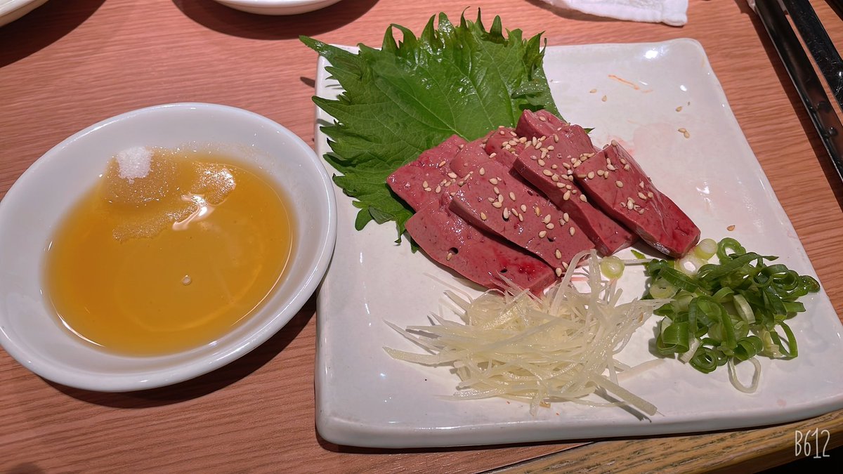 shiningray_1104's tweet photo. さかなのこ観てきたけど、正直想像以上にシナリオ良かったし面白かった。
そっから服見に行って化粧品見に行ってスタバ行ってまじで死ぬほど並んで、色々周った帰りに鶴兆行って2人でしこたま食ってきた。
レバ刺し最強😈👿😈 https://t.co/glUSpyX3hb