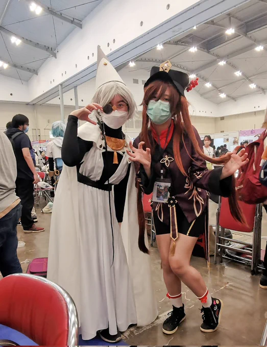 cosplay debut as qifrey! ty everyone who visited and took pics :] #Δ帽子 #witchhatatelier #comifuro15 