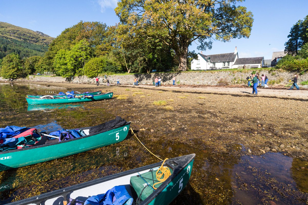 ArdroyOEC's tweet photo. Thank you @PitteucharWPS P7's for helping out with a @mcsuk &amp; @lomondtrossachs  beach clean in Lochgoilhead today. They canoed over, &amp; left the Loch a nicer place. Fits in well with their #JohnMuirAward as well! https://t.co/ZhHei3gKDK