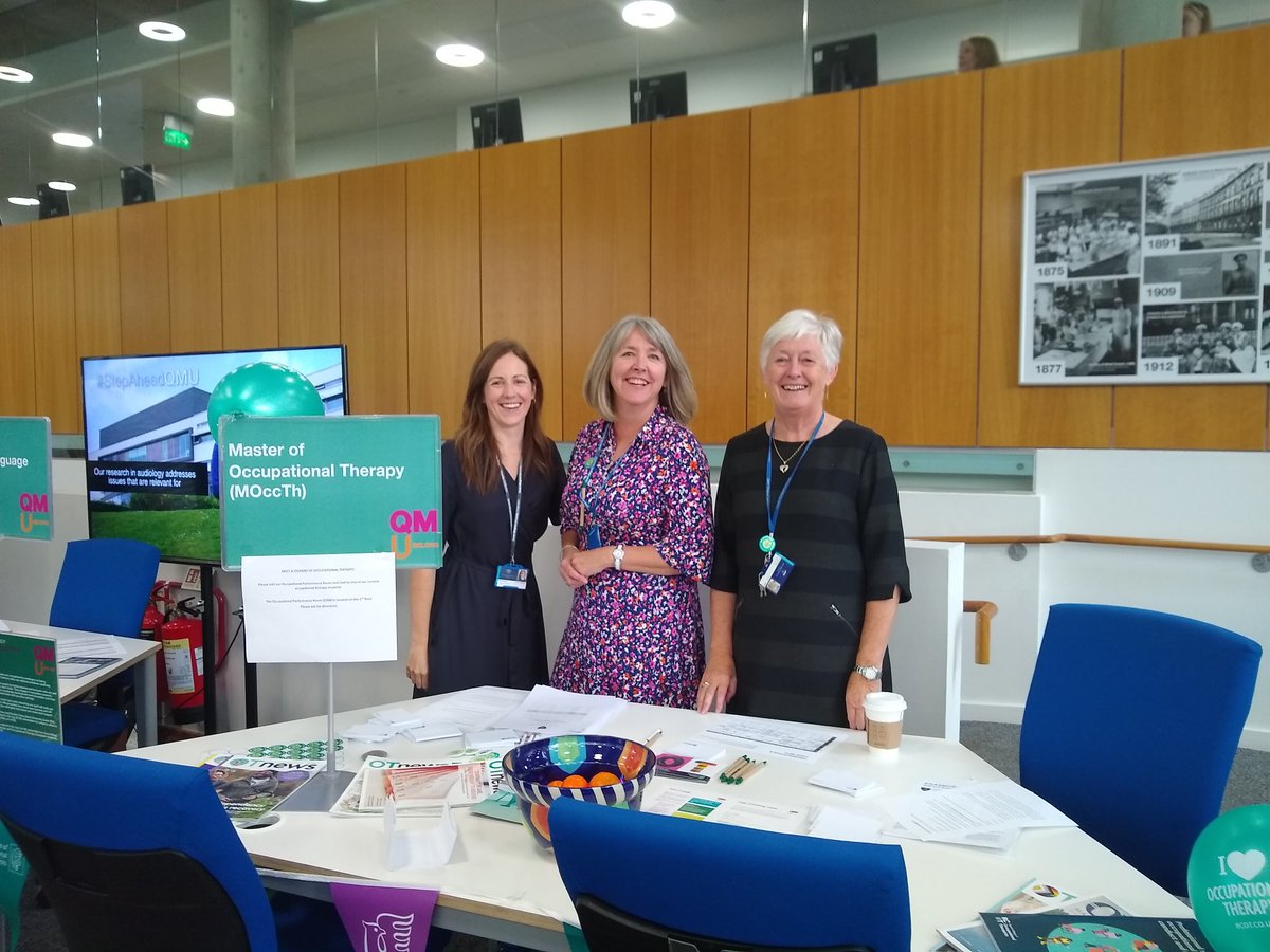 Welcome, prospective occupational therapy students, to <a href="/QMU_OT/">QMU Occupational Therapy</a>. Look at these friendly faces- looking forward to meeting you <a href="/Janine1OT/">Janine Hackett</a> @SKantartzis <a href="/NiamhKinsella/">Dr Niamh Kinsella</a> <a href="/QmuOTSociety/">QMU Occupational Therapy Society</a> #qmuotstudents