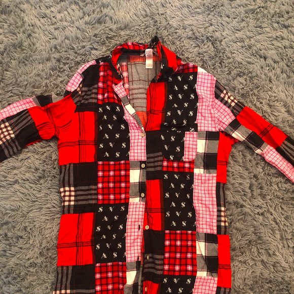 HarrysCherry10's tweet photo. So good I had to share! Check out all the items I'm loving on @Poshmarkapp #poshmark #fashion #style #shopmycloset #nobrand #victoriassecret #gap: https://t.co/boFQ3MRMGv https://t.co/xG0cfRCG20
