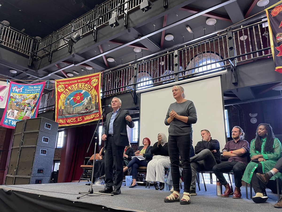 embedded_iot's tweet photo. Fantastic. @UKLabour @LabourNorthWest weโre taking the Party back @TWT_NOW #LabourForLabour @PeoplesMomentum https://t.co/jjLdsIvHgv