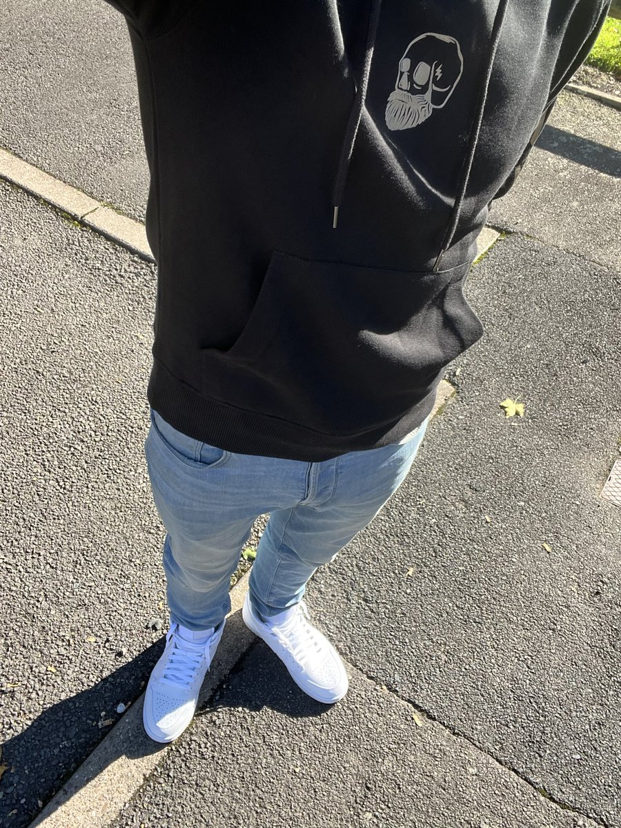 TheNFTLife247's tweet photo. When the @ZeussWorld merch gets delivered it’s defo time to rep #zuessworld @ZeussCapital perfect fit great quality didn’t take too long to get to the uk 🇬🇧 either hoody,jeans and J1s clean fit👌 https://t.co/elIZMUIogH