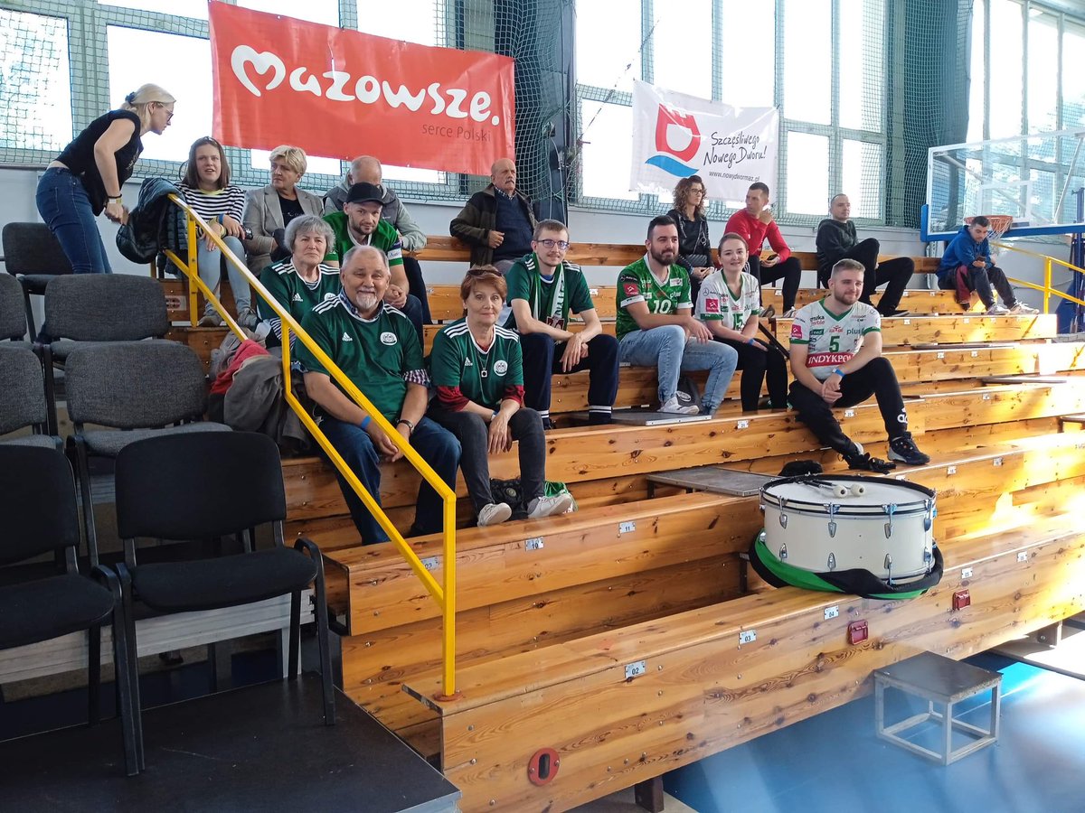 azs_olsztyn's tweet photo. Mecz z @LukLublin zaczynamy w składzie: Tuaniga, Lipiński, Karlitzek, Poręba, Averill, Butryn, Ciunajtis (libero). Pozdrawiamy razem z @SSPS_AZS 💪 Transmisja live - https://t.co/y6DpQYwefd https://t.co/wbzmxFrgdn