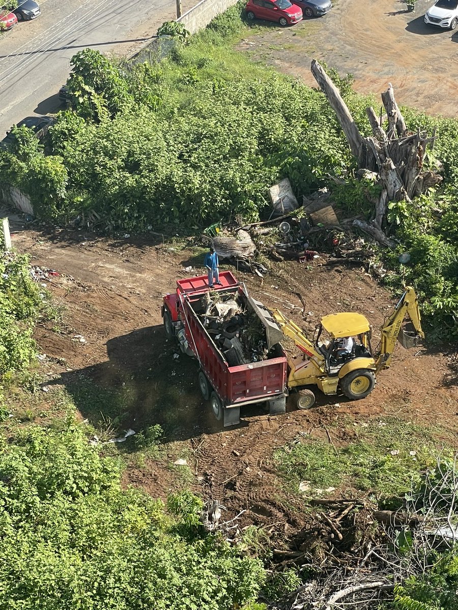 lunaf039's tweet photo. @CerdosenSanJuan no se finalmente quien fue el responsable de recoger los escombros del vertedero clandestino q estaba ahí. Pero como la querella inicialmente la hice por aquí . Pues gracias! https://t.co/JdCLYhQfpX