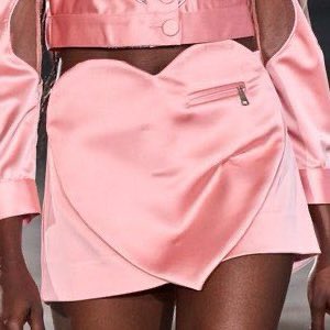 fan outfits account on Twitter: 