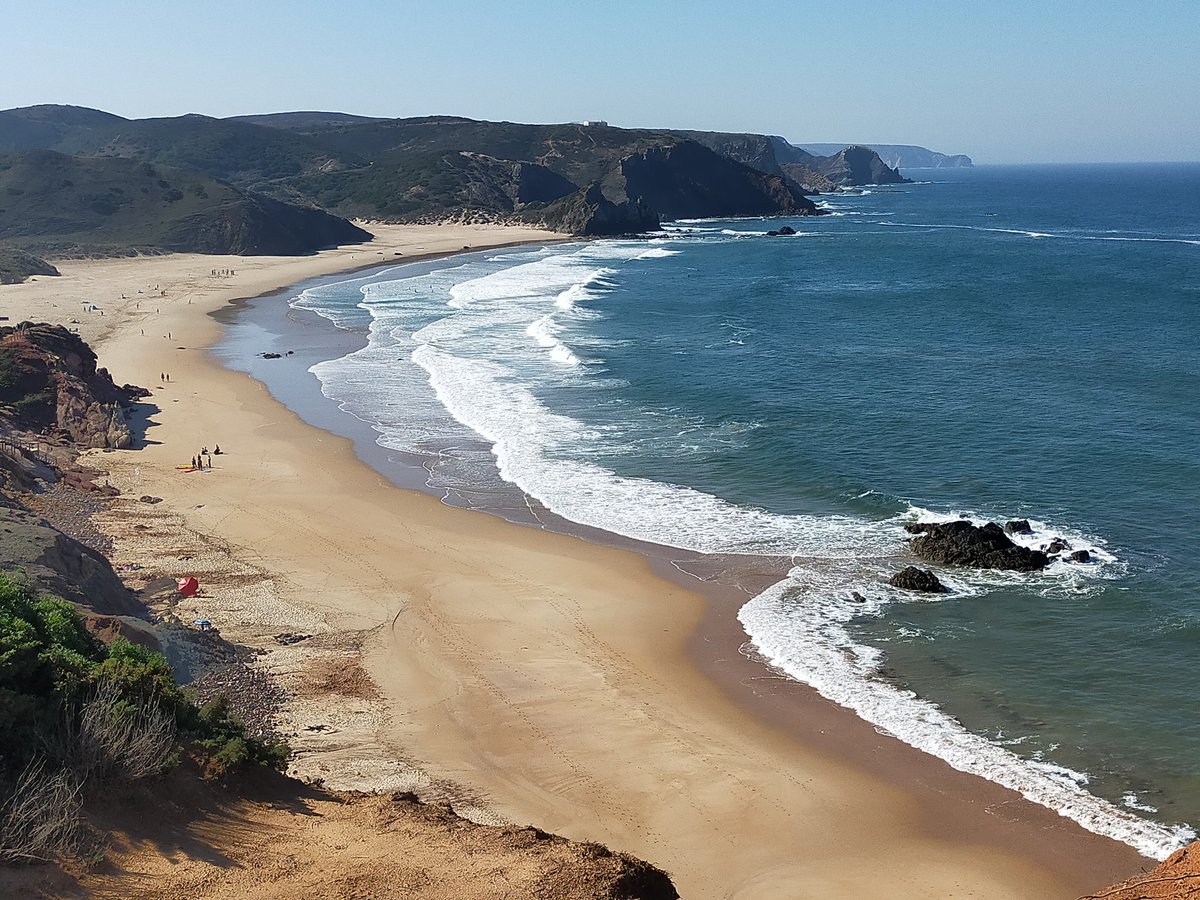leodesinquieto's tweet photo. Inmensidad #praiadoamado #aljezur #algarve #portugal
.
.
@CM_Aljezur @visitportugal #leodesinquieto #loquepidaelcuerpo 😎 https://t.co/pmqFWqcNZh