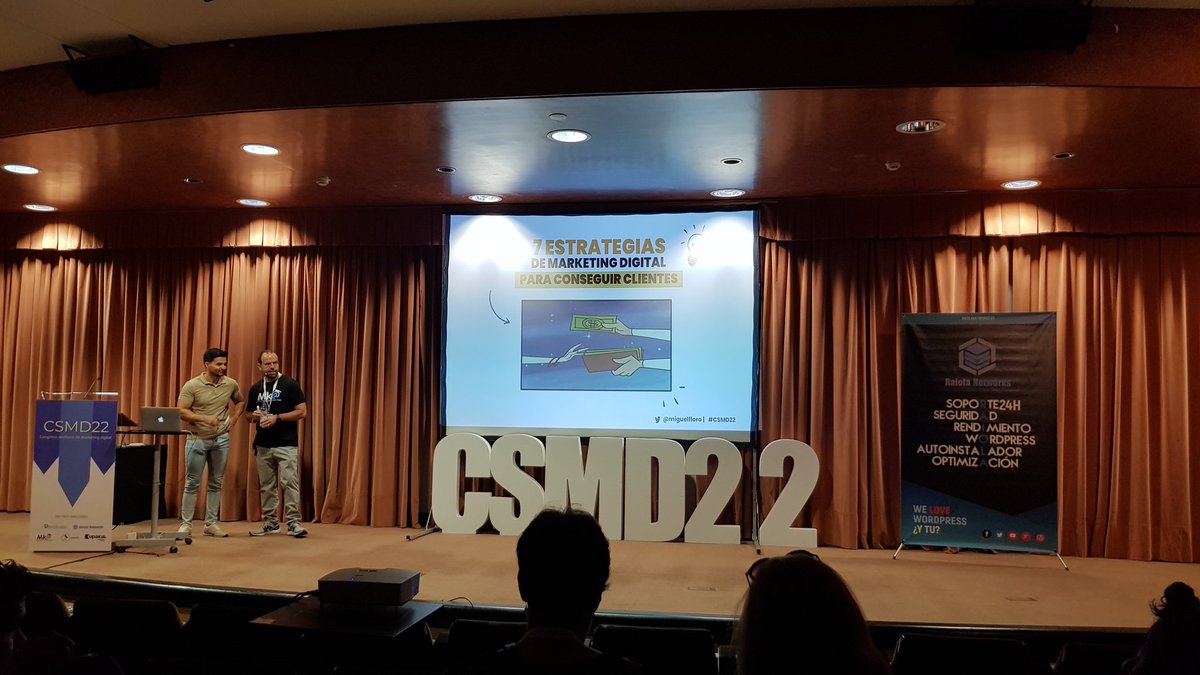 mqhabla's tweet photo. Ya en el #CSMD22! Empezando! Turno de @miguelfloro ✌😁 No sabía yo que eras de Barbate! https://t.co/gkF2U2I3Lb